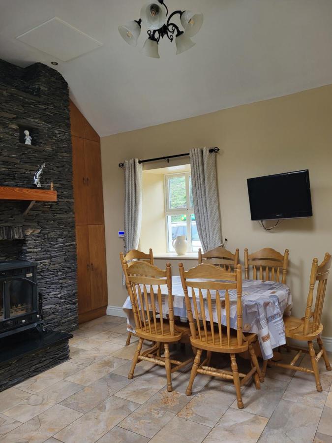 Colleen Bawn Cottage Gap Of Dunloe Kerry Laune Bridge المظهر الخارجي الصورة